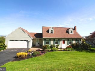 148 Valley View Dr, Ephrata, PA 17522