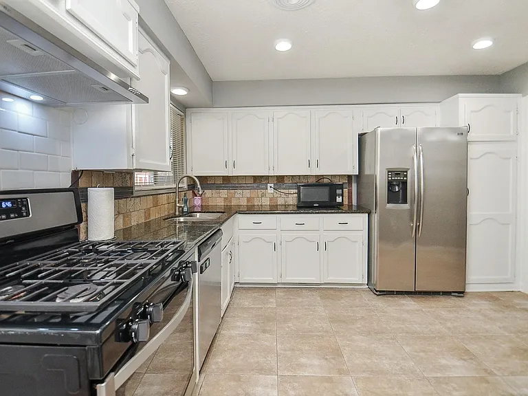 6322 Clemson St — Photo 8