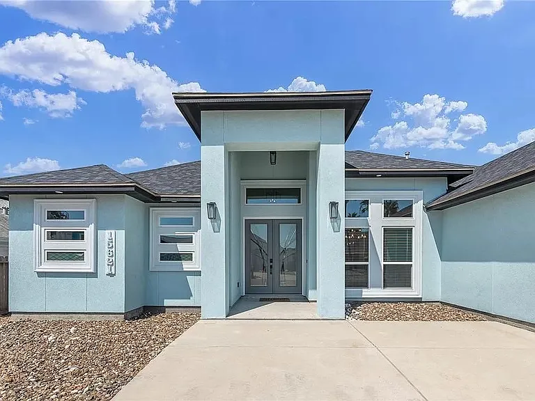 15621 Three Fathoms Bank Dr — Photo 2