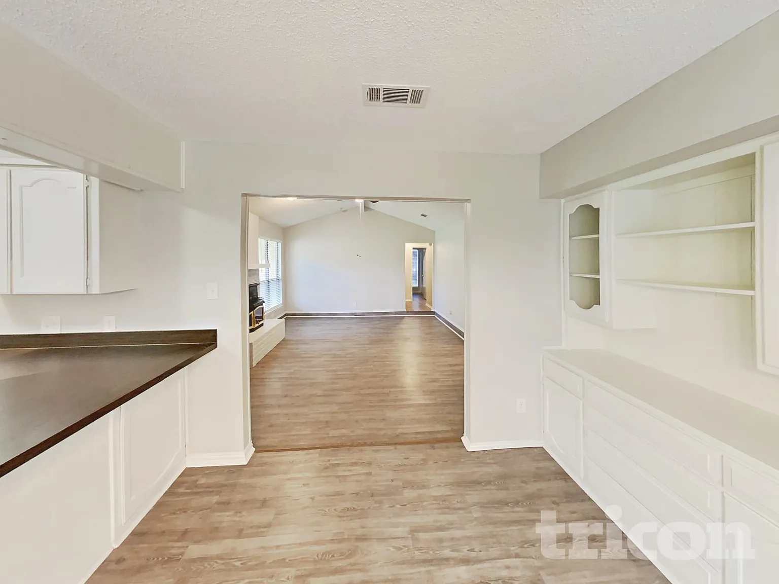 6928 Wicks Trail Fort Worth TX — Photo 4
