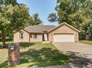 735 Cohick St, Mount Vernon, MO 65712