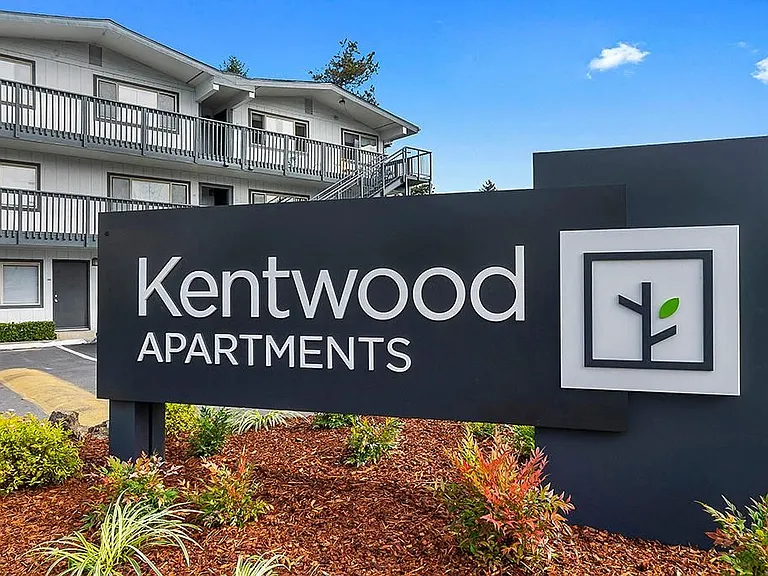 Kentwood Apartments — Photo 12