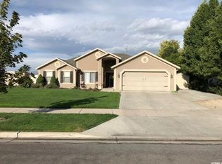 58 S 1100th St W, Springville, UT 84663