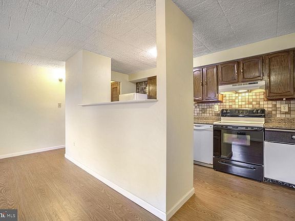 5th image of 995 Heather Ridge Dr #D-4d