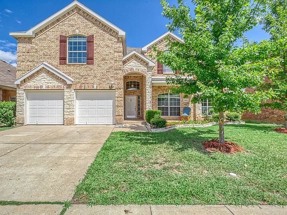 2nd image of 5864 Lorenzo Dr