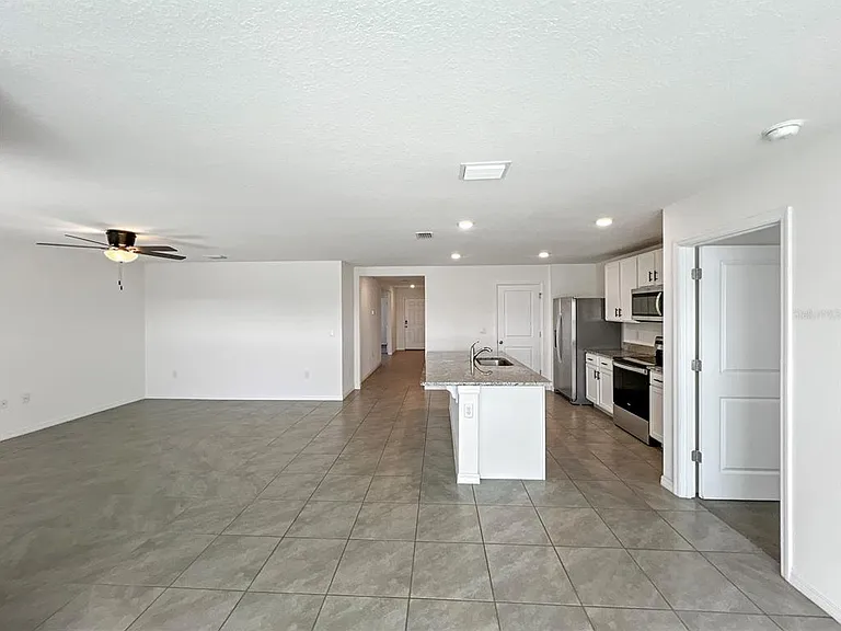 5563 SW 43rd Ct — Photo 17