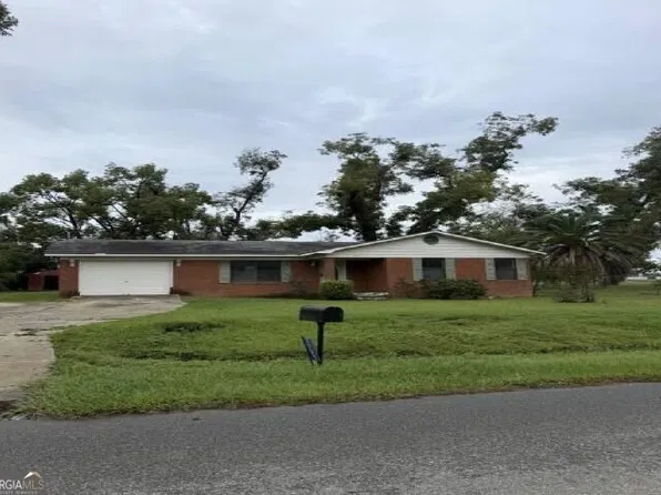 1707 Spooner Rd, Douglas, GA 31533