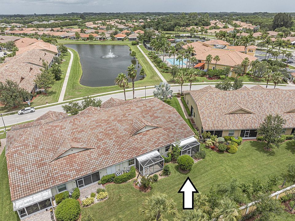 1st image of 6325 Oxford Circle #101