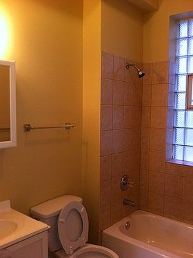 4th image of 721 S Karlov Ave #2