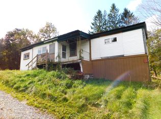 18 McPhetres Rd, Sangerville, ME 04479