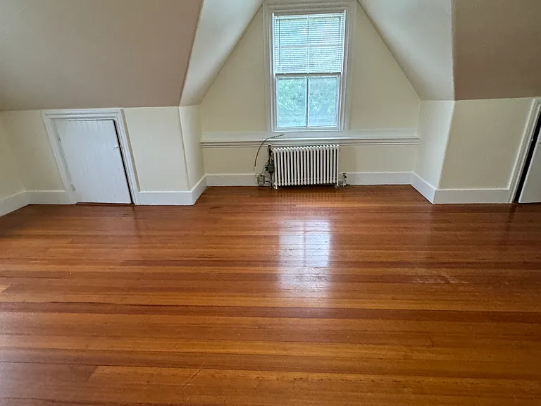 55 Water St — Photo 5
