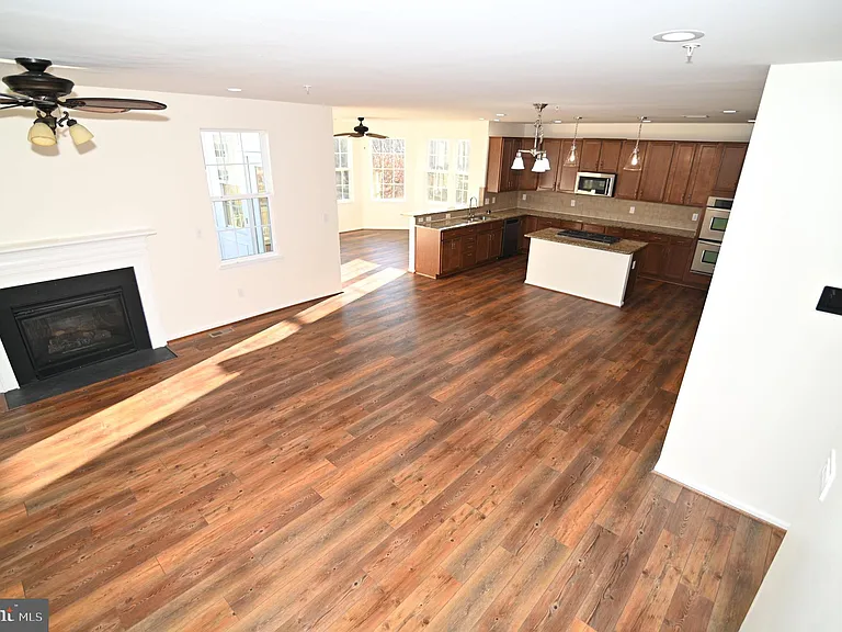 7001 Chaptico Ct — Photo 68