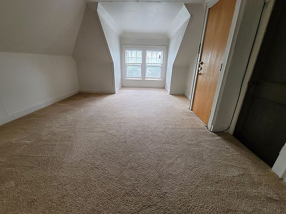 4th image of 620-22 Fellows Ave #3