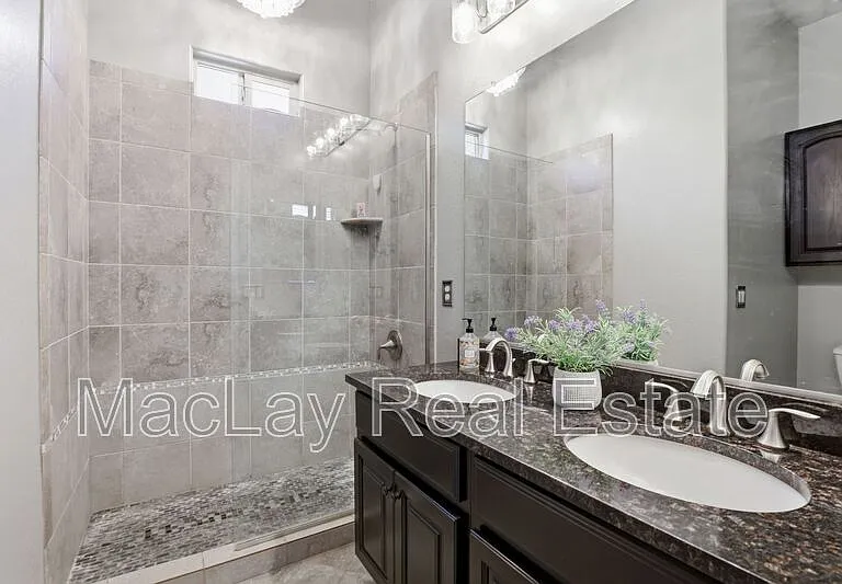 1142 E Bajor St — Photo 29
