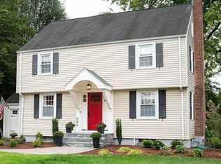 289 Fern St, West Hartford, CT 06119