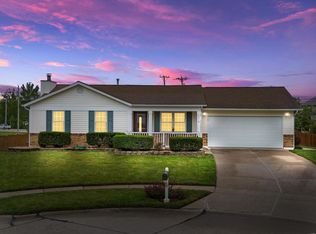 6318 Long Timber Dr, O'Fallon, MO 63368