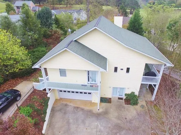 25 Fairway Knl, Franklin, NC 28734