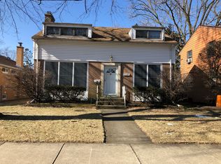 8608 Hamlin Ave, Skokie, IL 60076