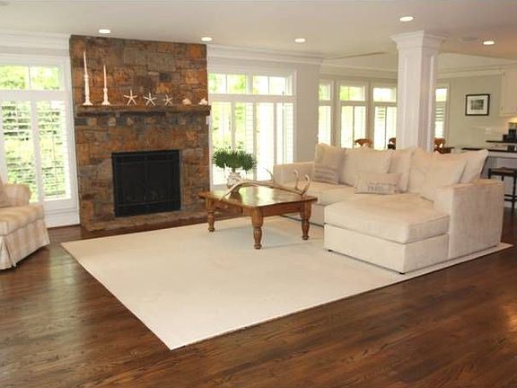 5th image of 1212 Daviswood Dr