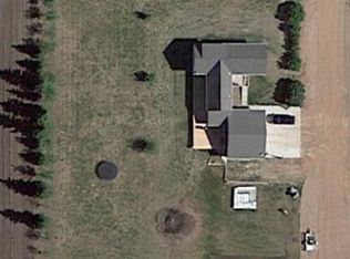 1112 10th St SW, Watford City, ND 58854