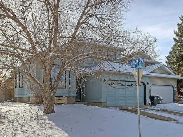 9 Hunters Mews, Okotoks, AB T1S 1M2