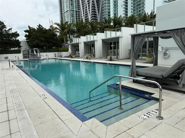 851 NE 1st Ave #7, Miami, FL 33132