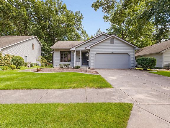 2nd image of 1984 Creekbank Ln