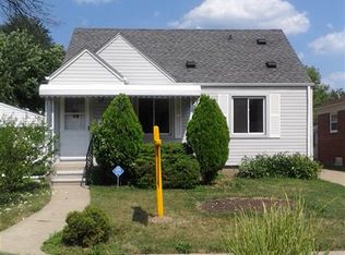 22768 Pleasant Ave, Eastpointe, MI 48021