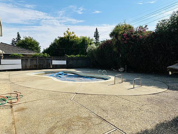 4th image of 1107 S Genevieve Ln