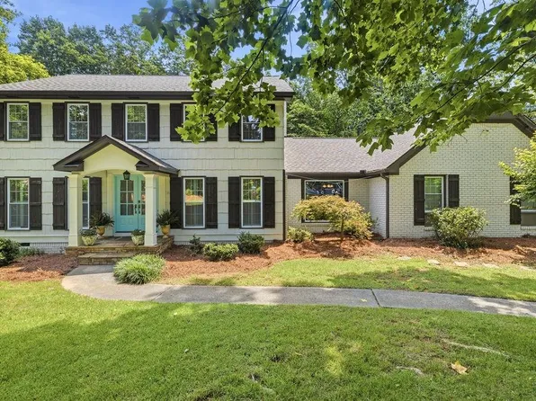 6965 Hunters Branch Dr, Sandy Springs, GA 30328