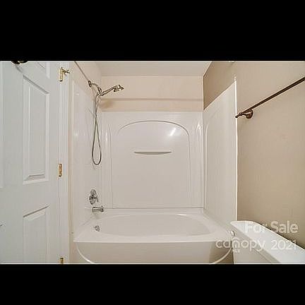 4th image of 6365 Park Creek Dr