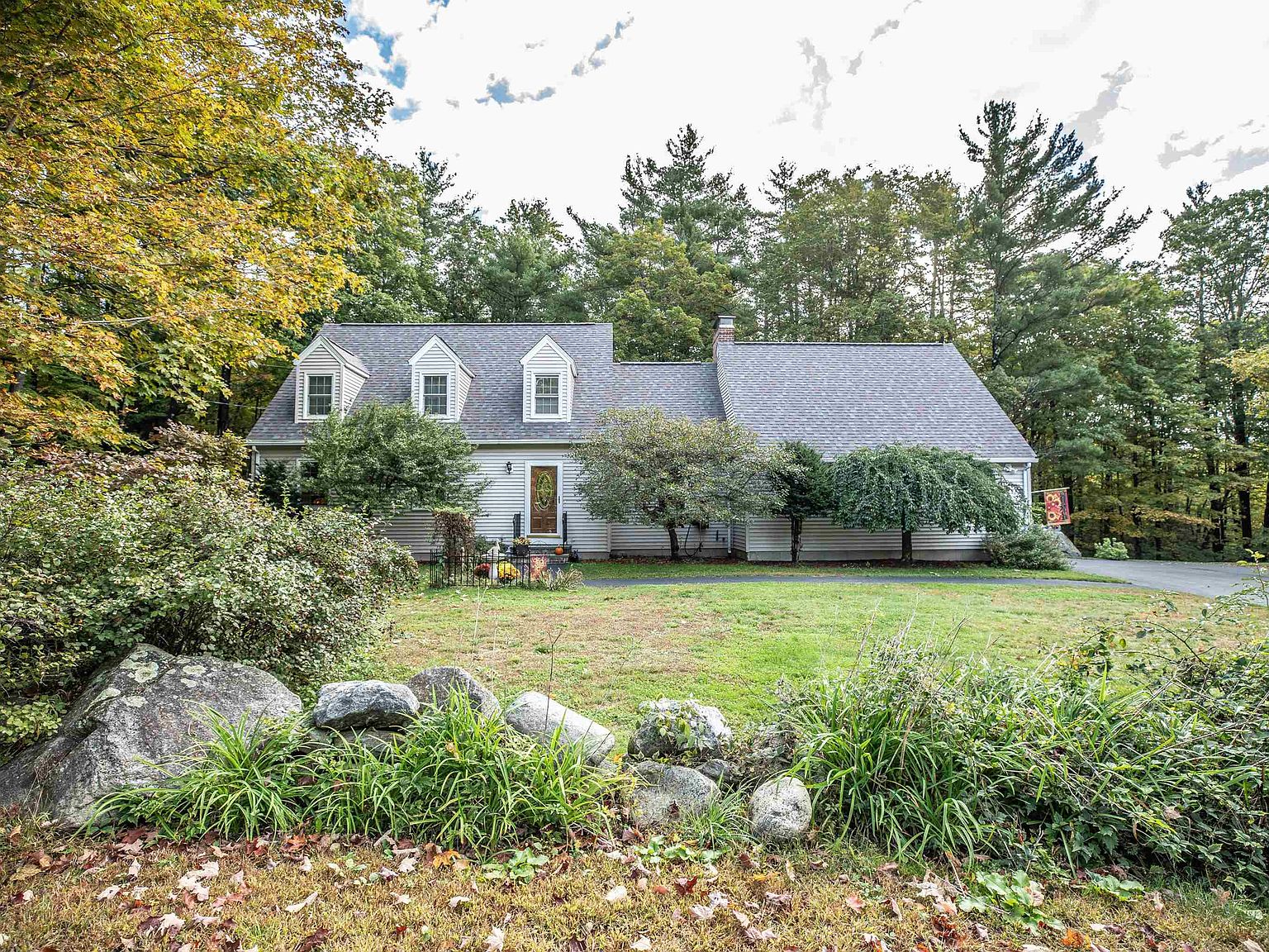 1551 Center Road, Lyndeborough, NH 03082 Zillow