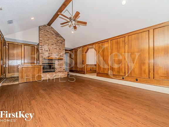3rd image of 5415 Dana Point Dr
