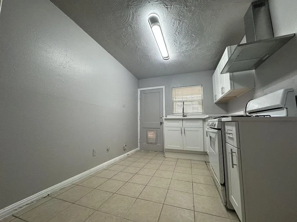 724 Carrie Ave — Photo 4