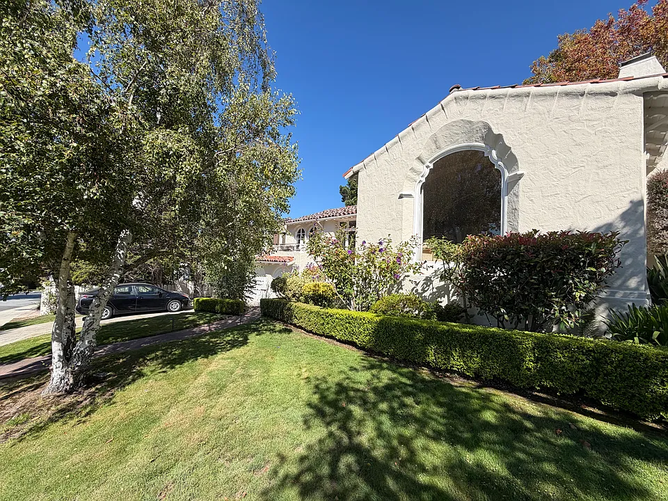 375 Virginia Ave