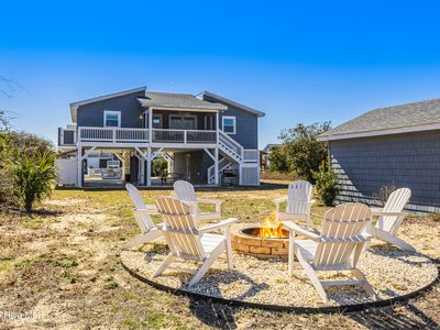 2004 W Pelican Drive, Oak Island, NC, 28465