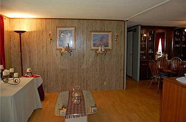 3rd image of 112 Dorschling St
