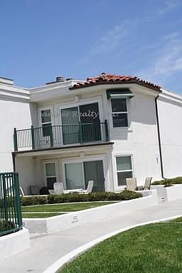 2nd image of 600 N The Strand Unit 38