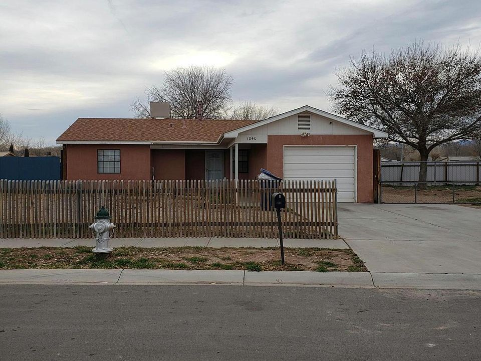 1st image of 1040 Aspen Dr SE