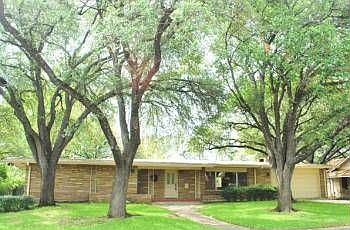 1st image of 240 Linda Dr