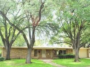 240 Linda Dr, San Antonio, TX 78216