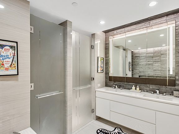 5th image of 70 Charlton St #7F