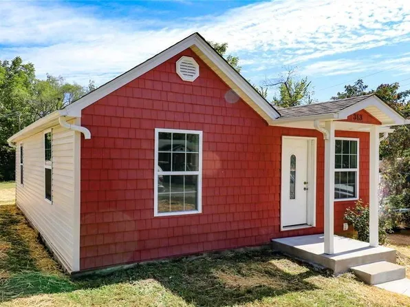 313 Edgewood St, Park Hills, MO 63601