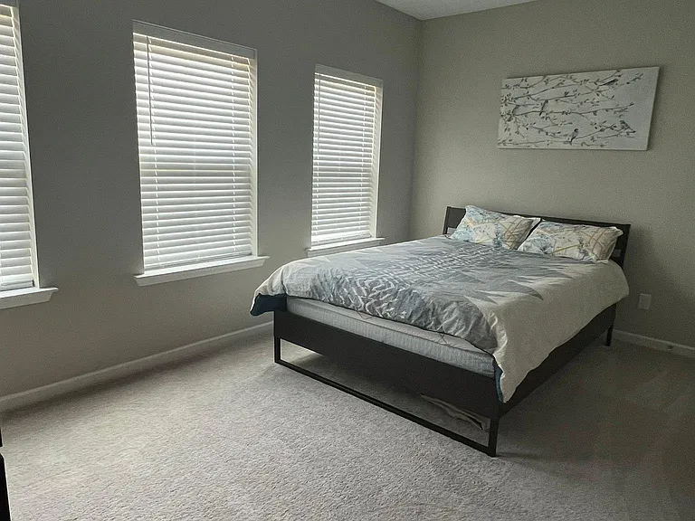 322 Commons Ave — Photo 3