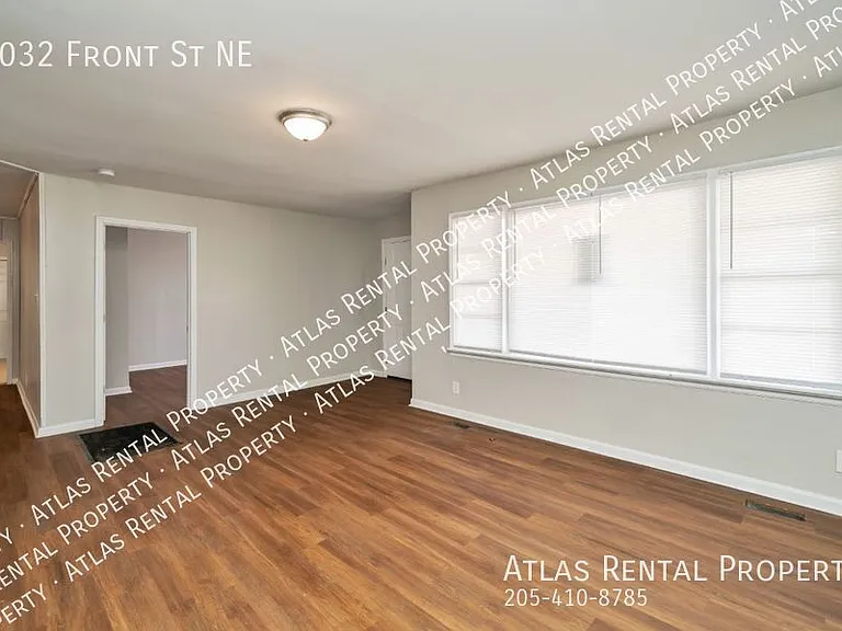 2032 Front St NE — Photo 7