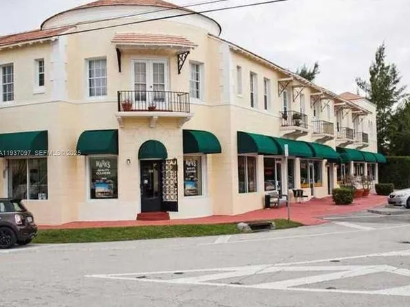 700 W 51st St #5, Miami Beach, FL 33140