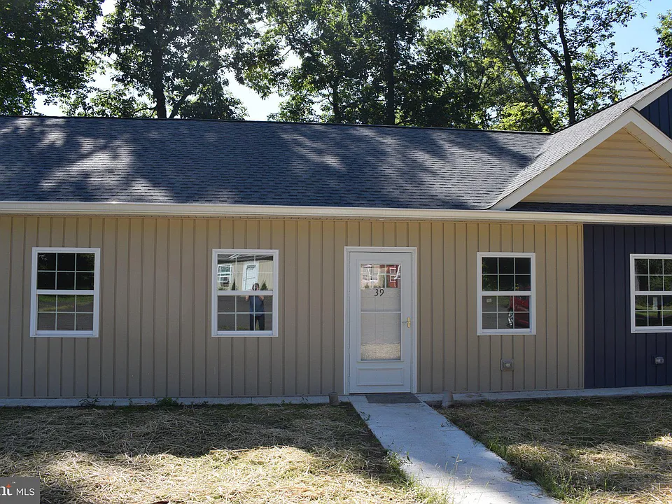 2101 Hill Rd #39