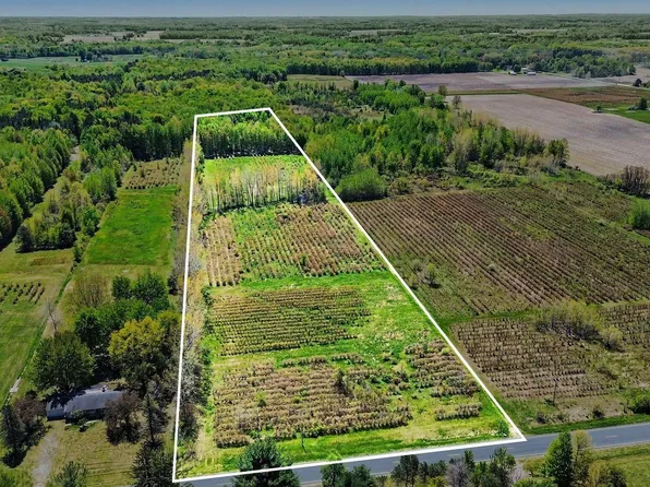 61199 County Road 380, Bangor, MI 49013
