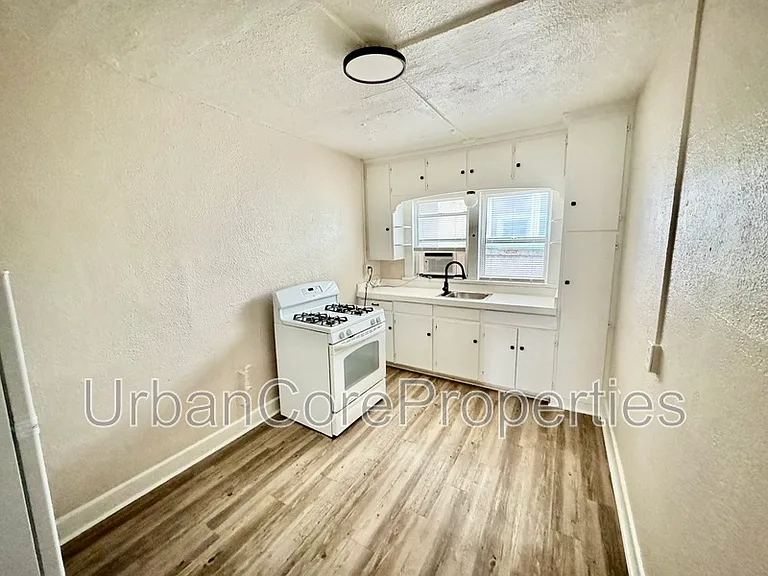 232 4th St N #31 — Photo 5