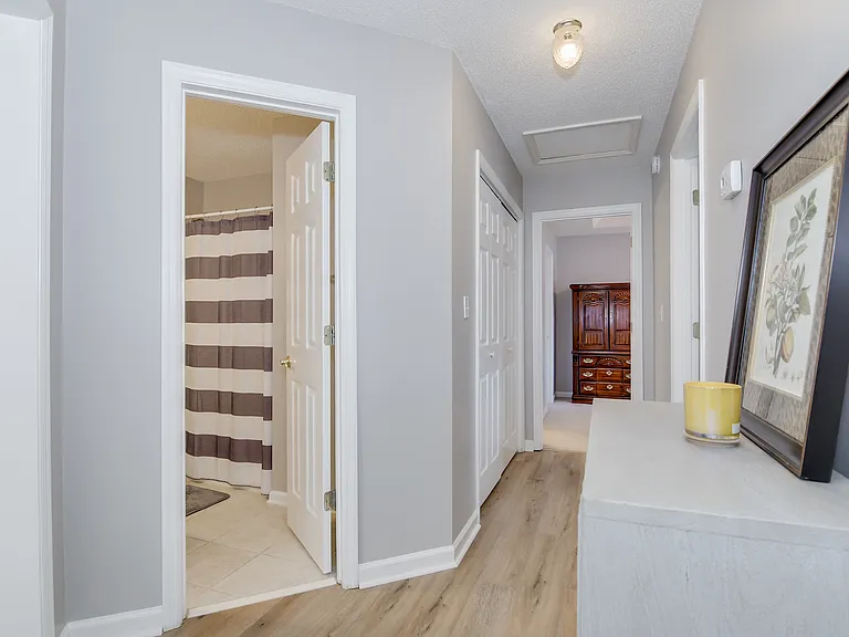 662 Tara Ln — Photo 15